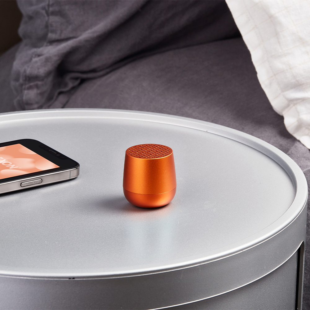 セルフィーシャッター 多機能で直感的なMino+は、本体底面&hellip;