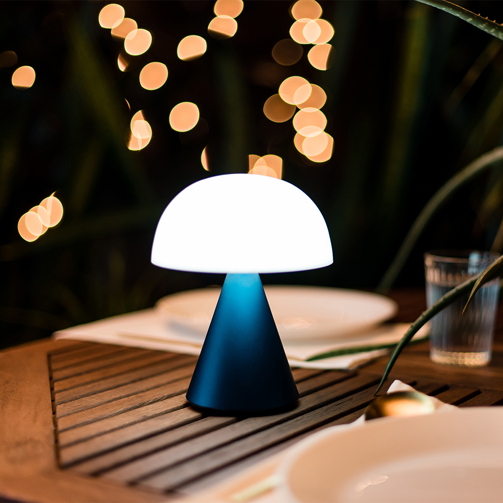 昼も夜もそばに 1回の充電で最大24時間使えるバッテリーを搭&hellip;