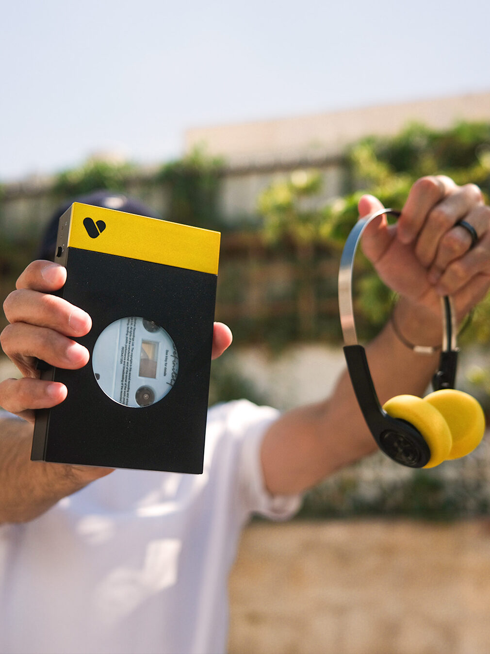 モダンに進化したカセットプレーヤー「WE-001」 アナログ…